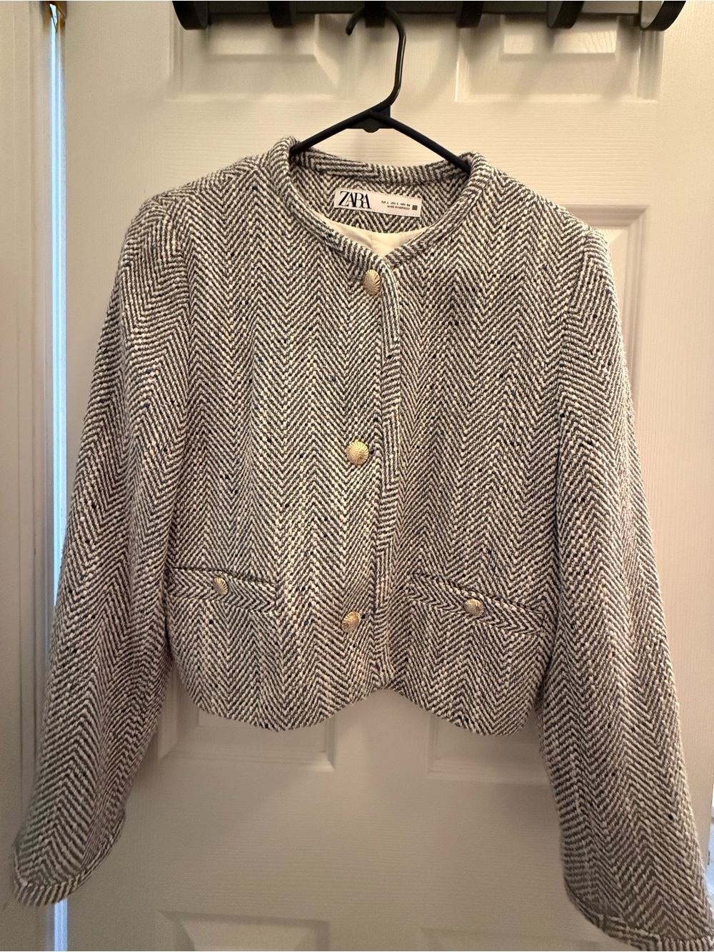 Zara Classic Herringbone Cropped Jacket in Black & White - Picture 2 of 5